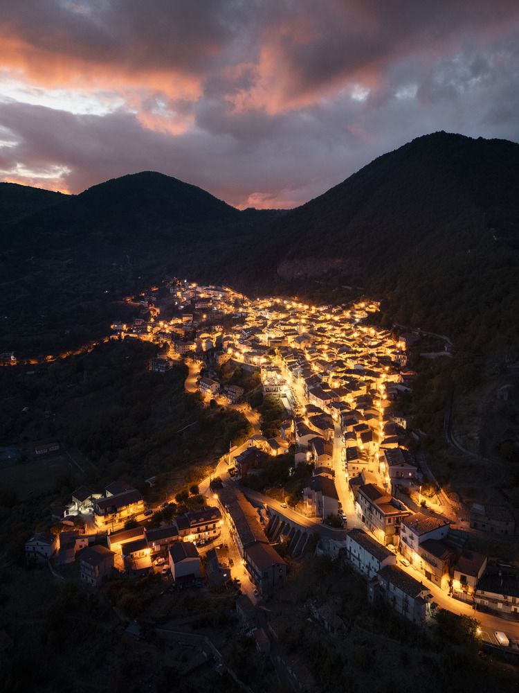 Photograph by Francesco Dimonte