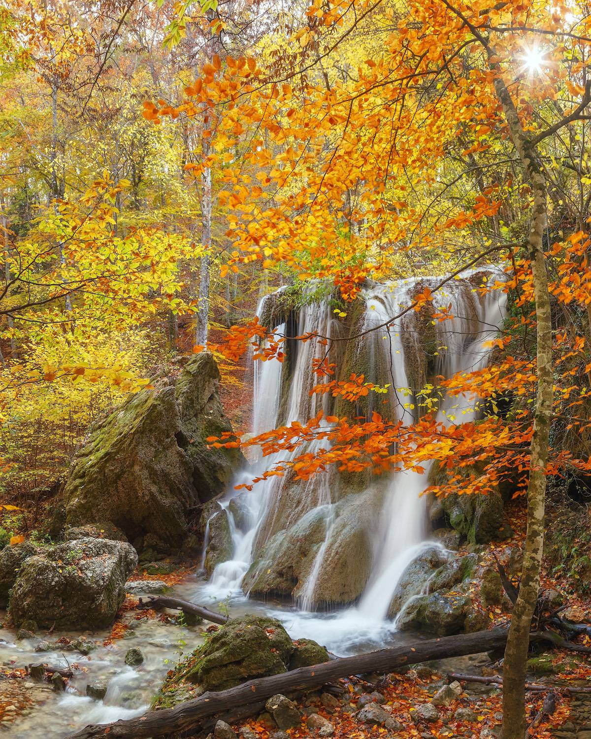 Водопад и солнышко.