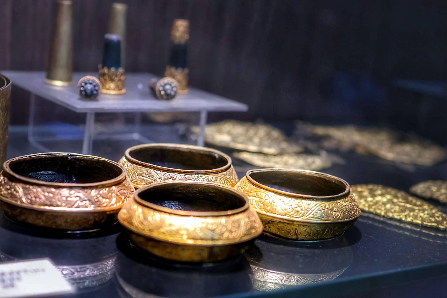 Timeless artifacts rest