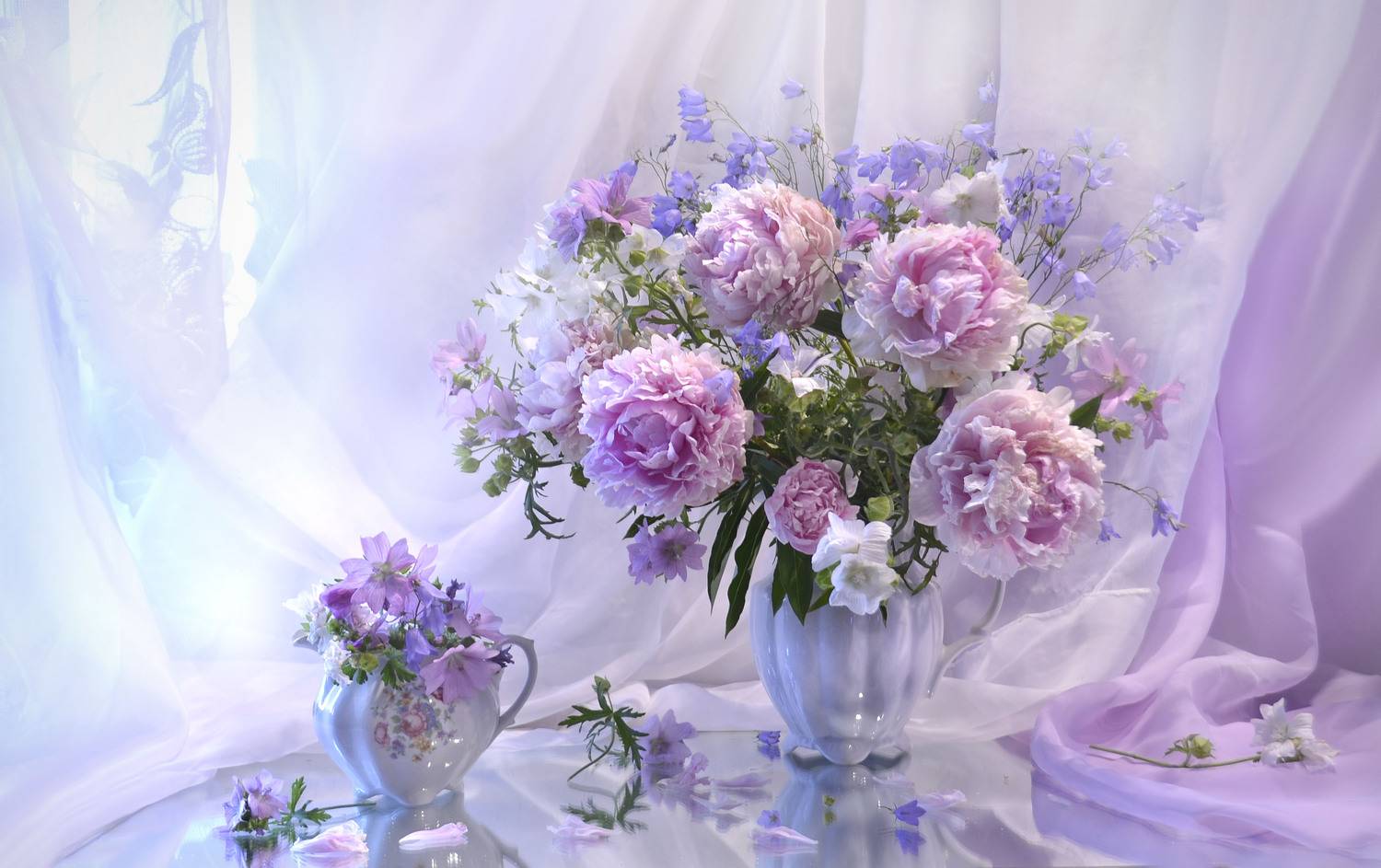 ...утопая в пионовой нежности...