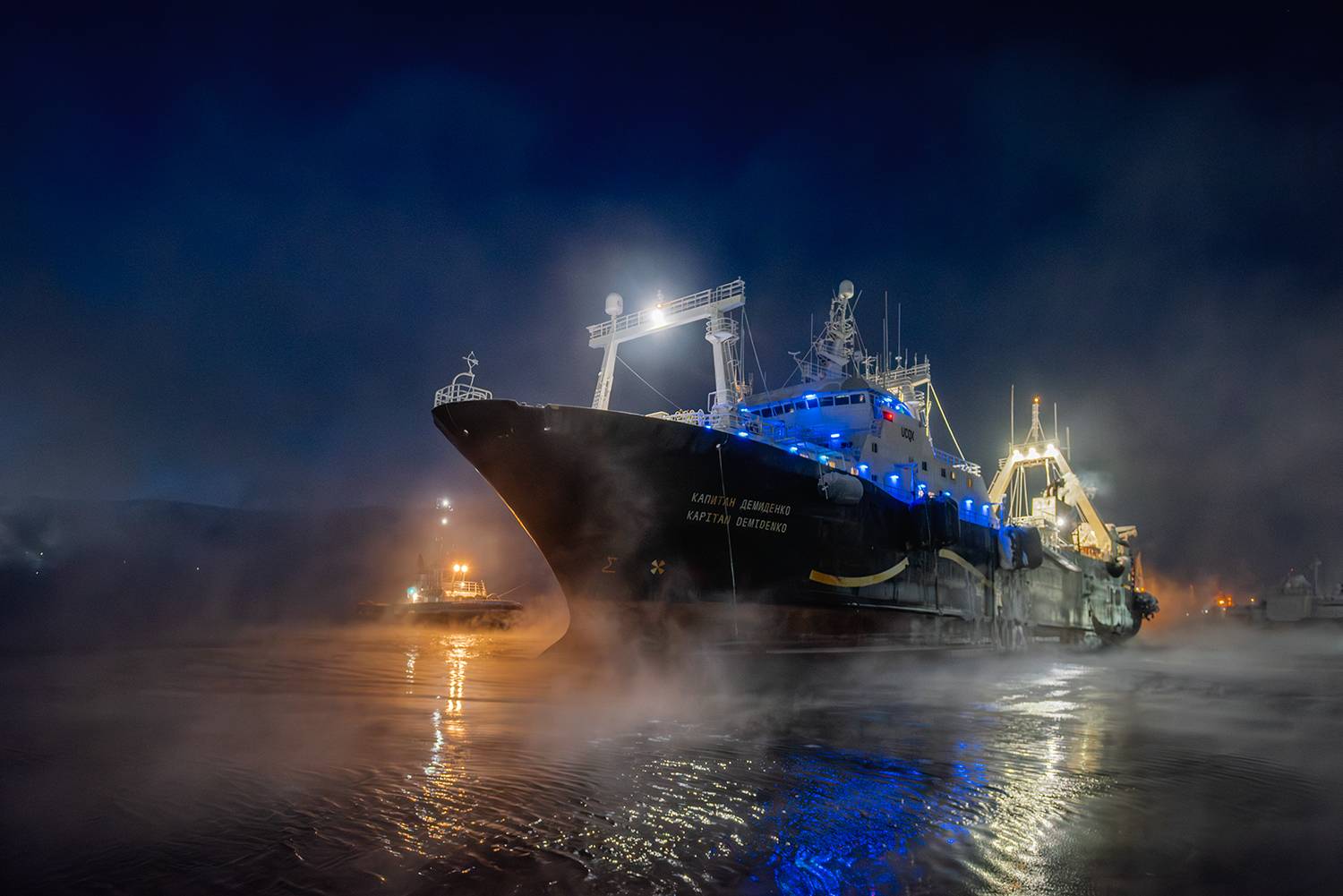 Покидая причал