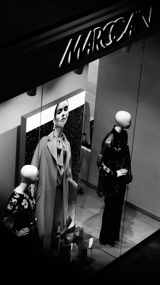 VITRINE