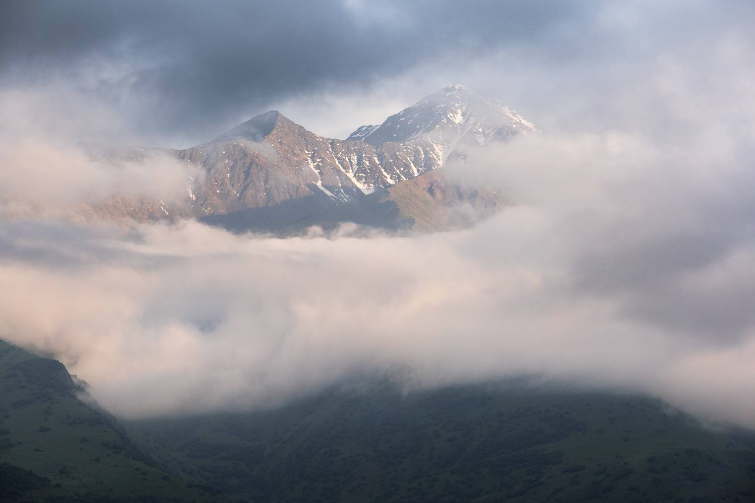В Даргавсcком ущелье В Даргавсcком ущелье