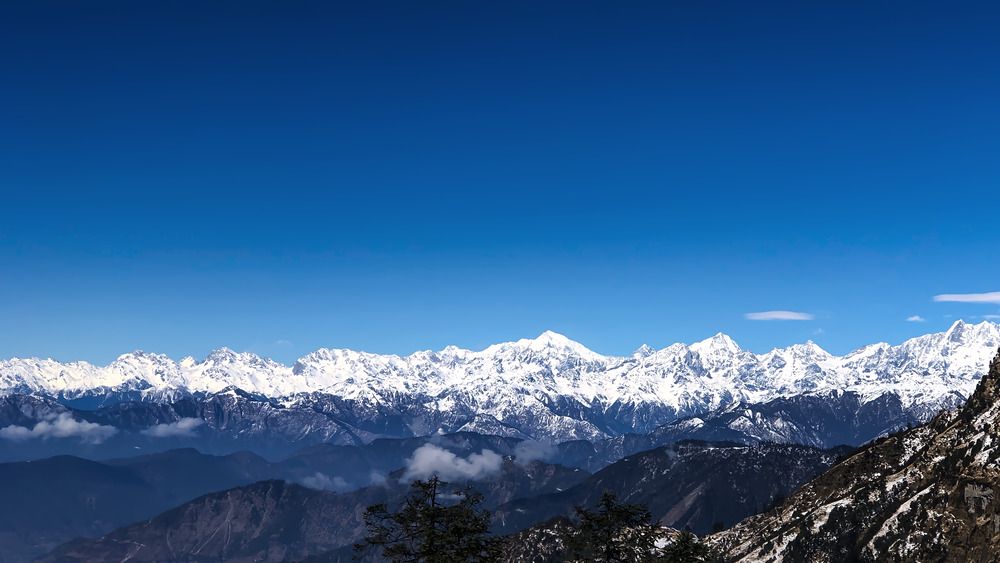 Collecting moments, not things