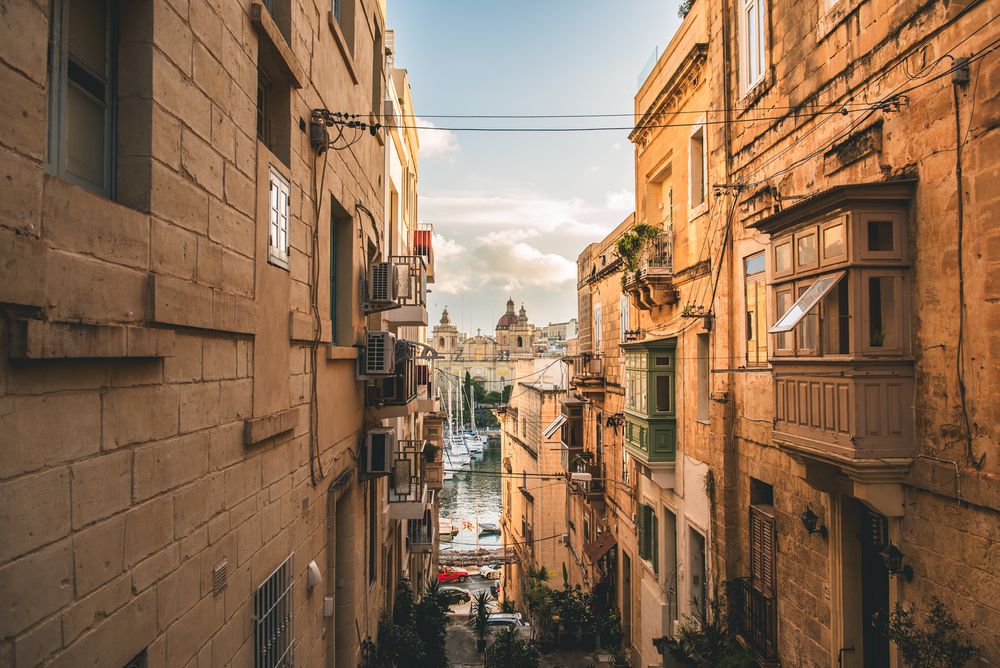 Photograph by Anatolii Kononov