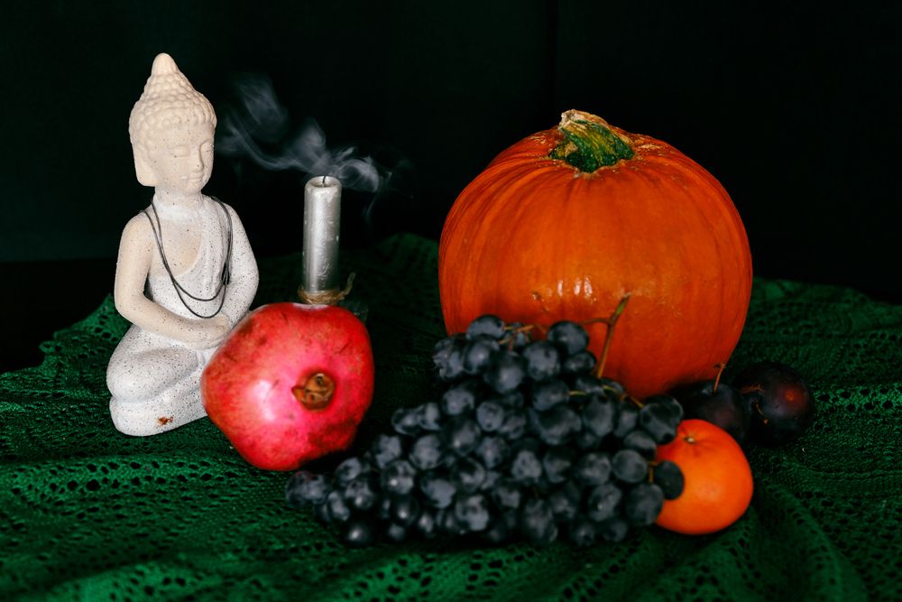 Buddha and Autumn.