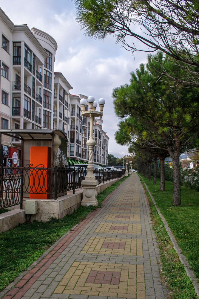 По Геленджикскому бульвару