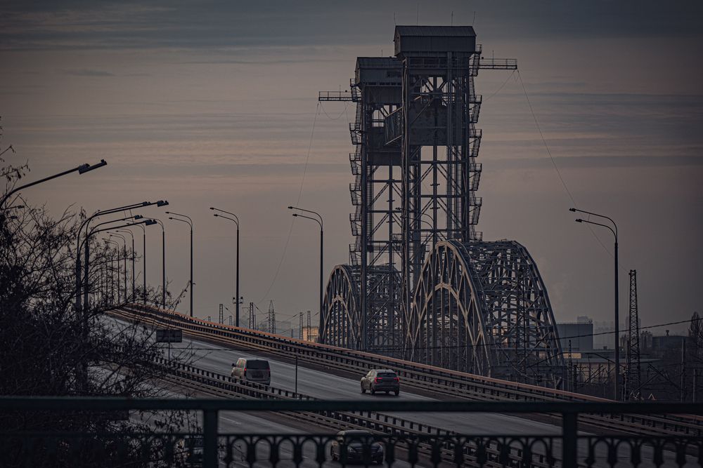 Западный мост, РнД