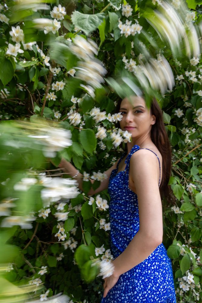 Femme en fleurs
