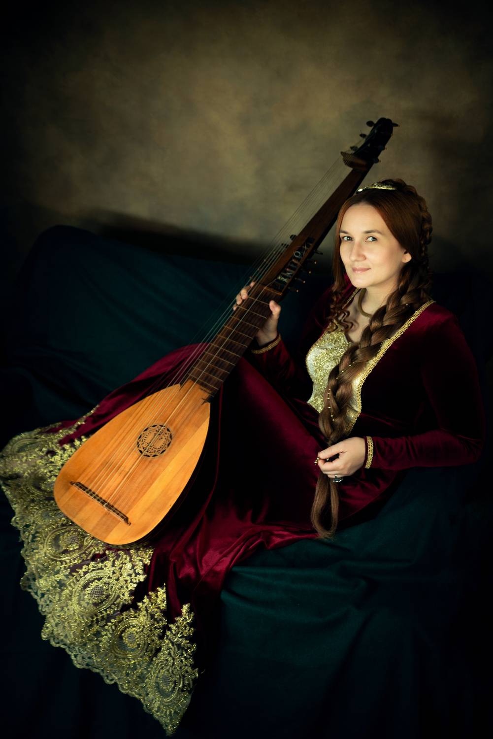 Дама с лютней Дама с лютней