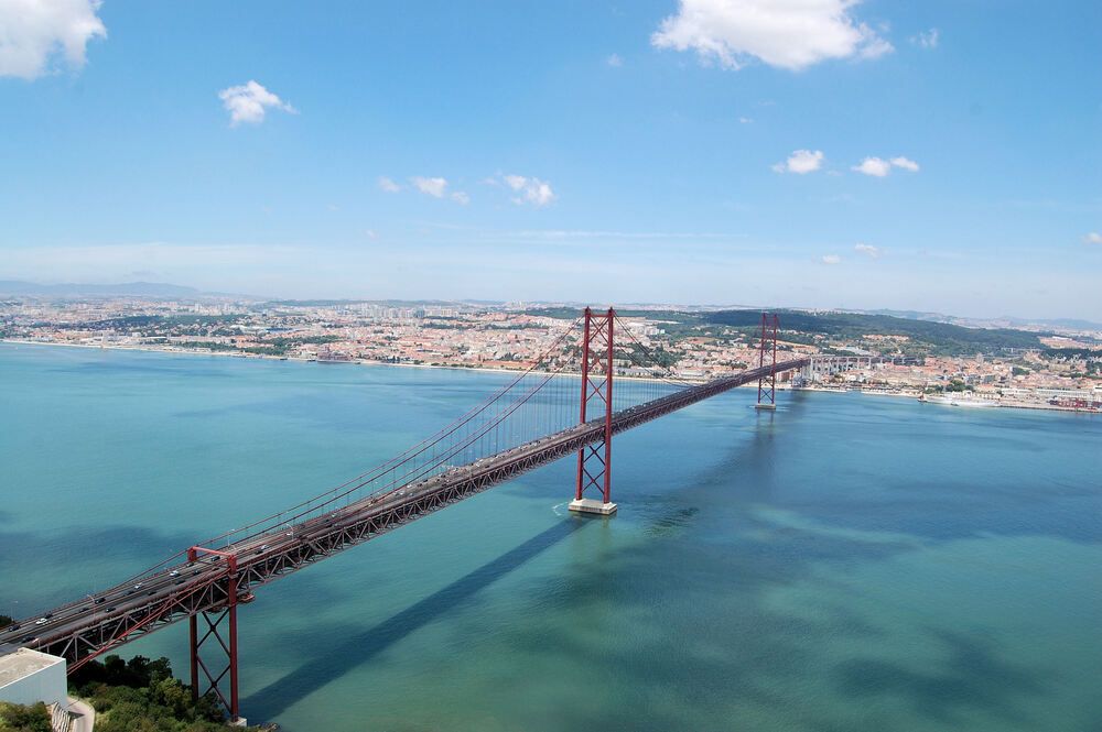 Мост 25 апреля.