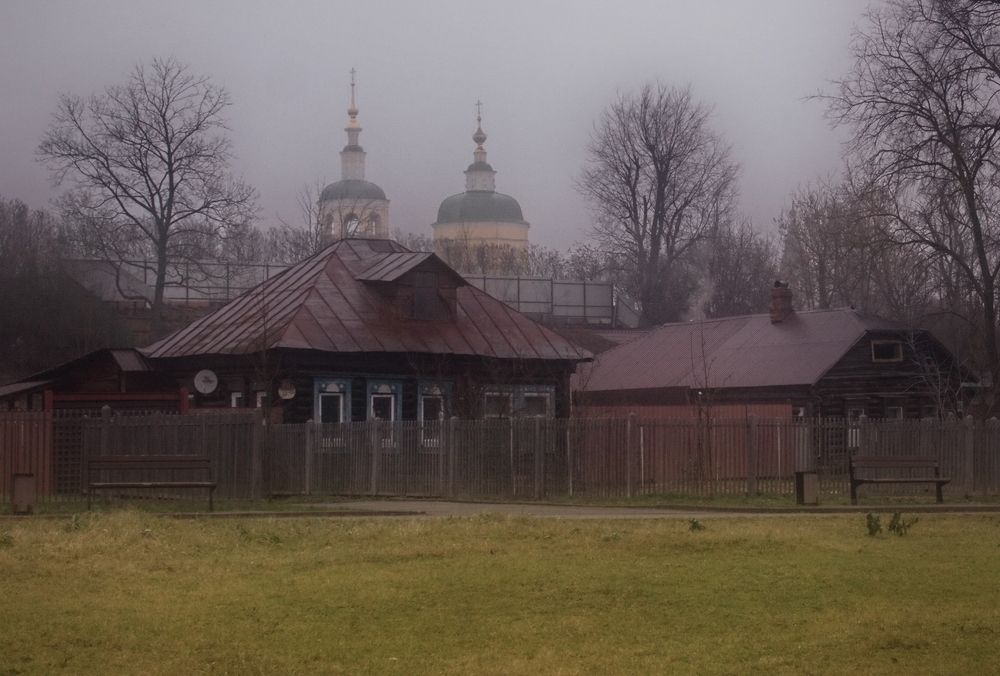 Старая улица города С