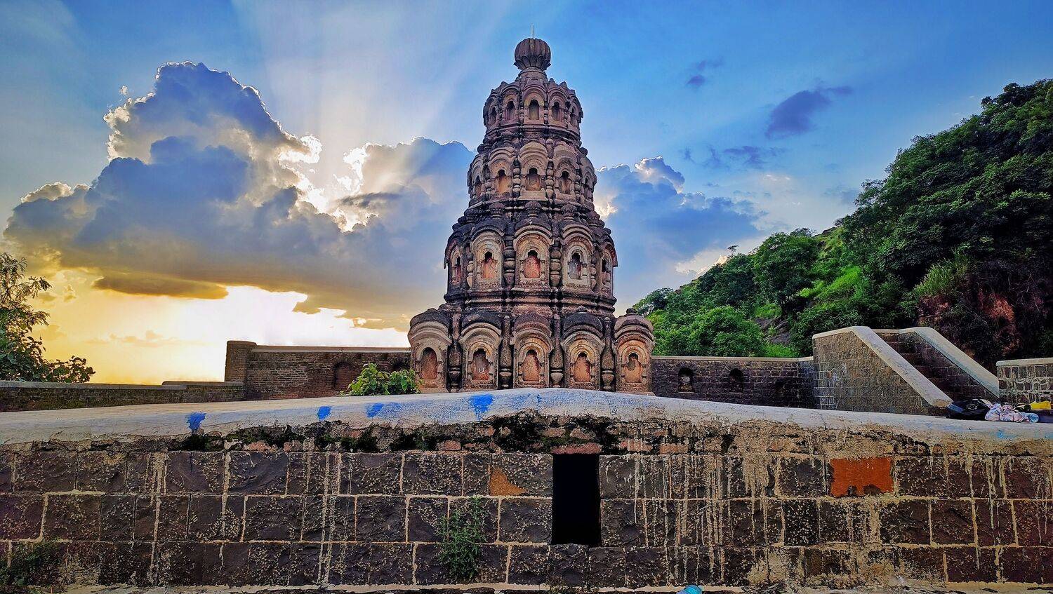 Sunlight & Silence. Sunlight & Silence.