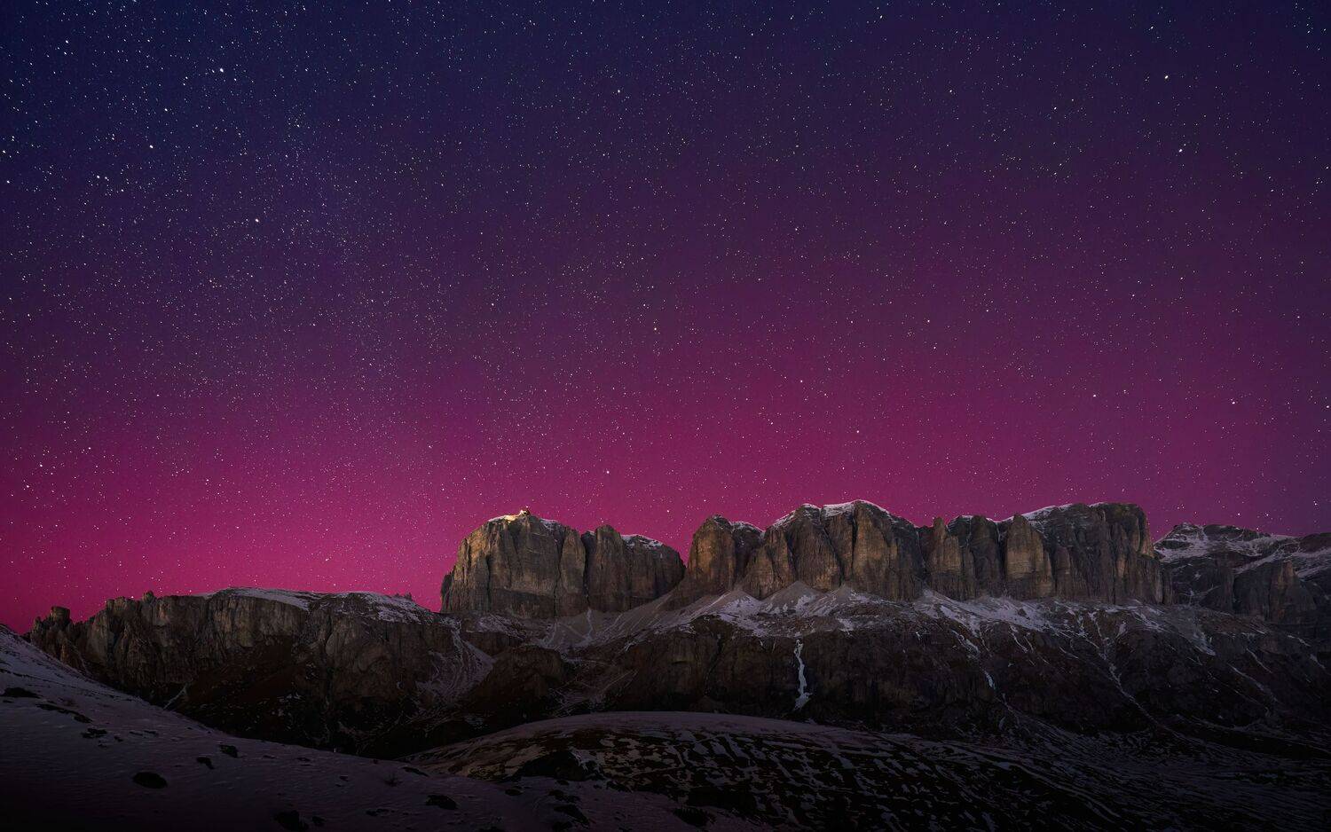 Sass Pordoi in elegant colors