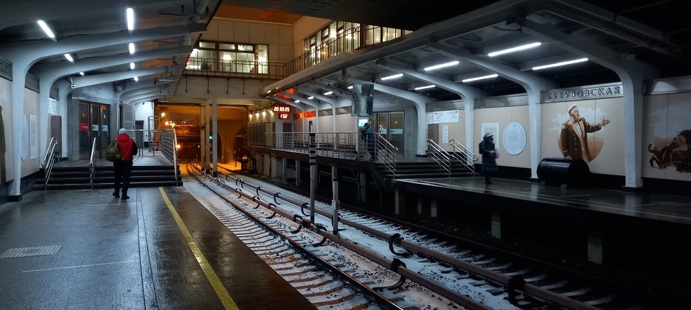 Станция метро Кутузовская