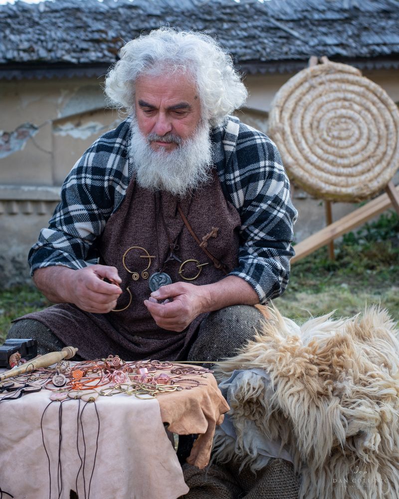 old man - old habbits in Dacia