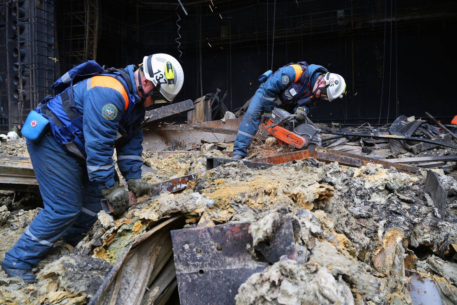 Специалисты Центра «Лидер» МЧС России работают на месте теракта в «Крокусе» Специалисты Центра «Лидер» МЧС России работают на месте теракта в «Крокусе»