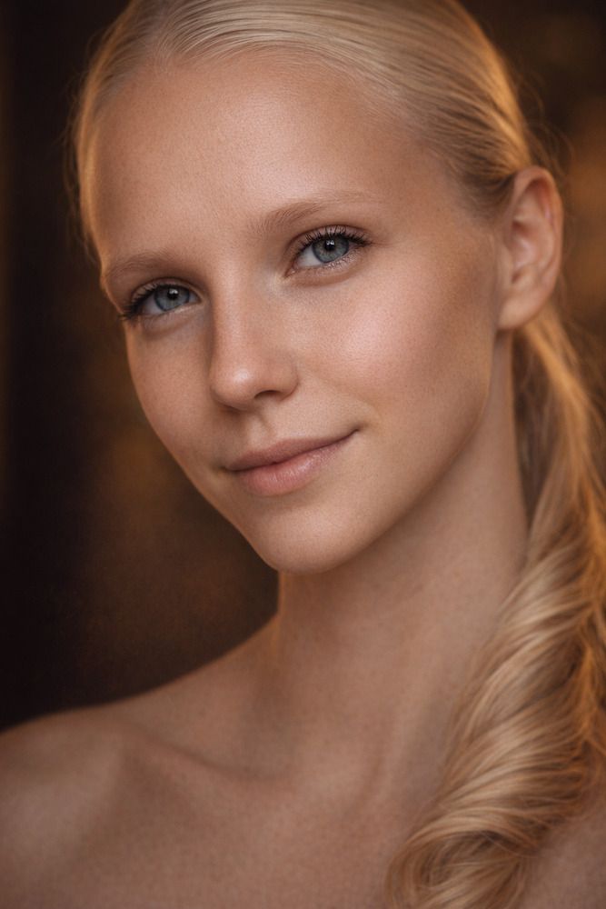 Grey eyes