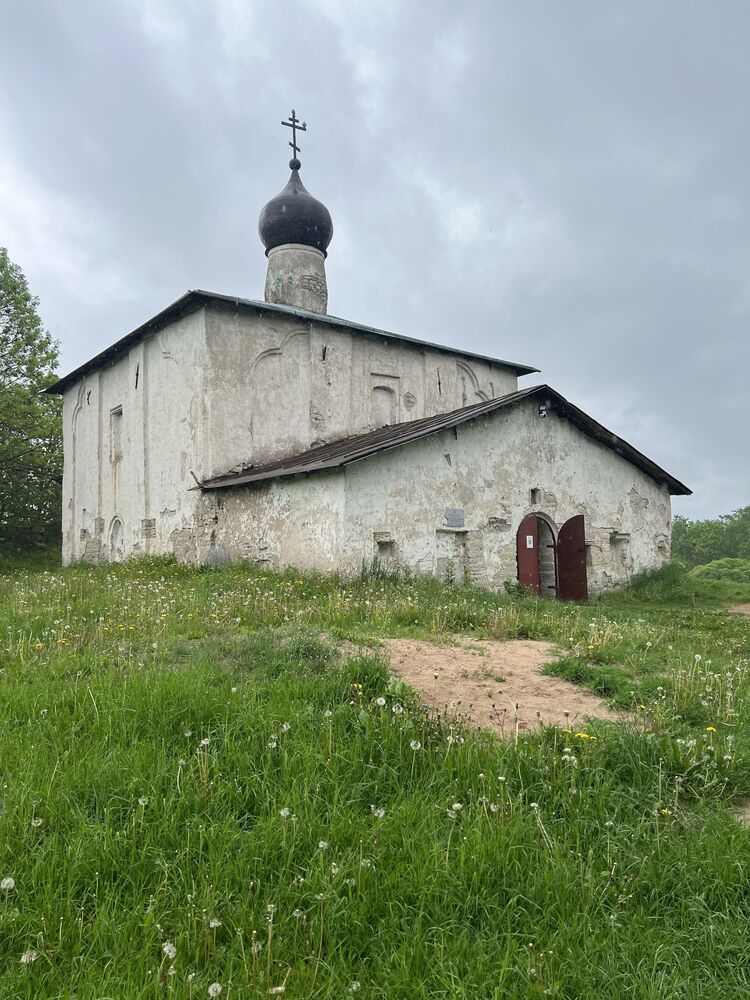 храм