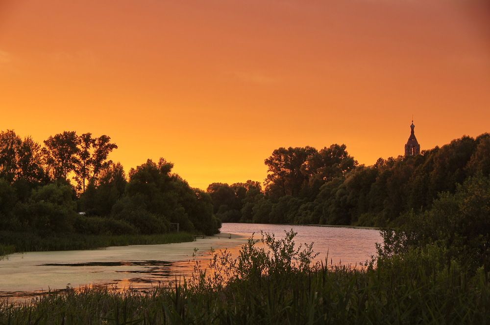 Огненный вечер на речке Лютихе