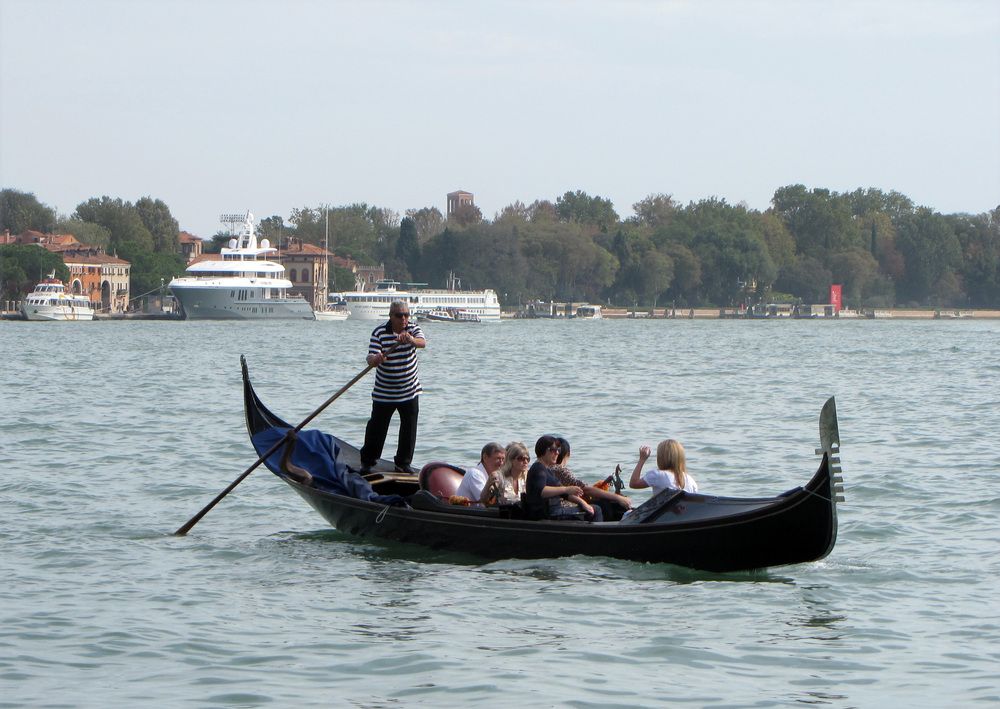 Гондольер в Венеции