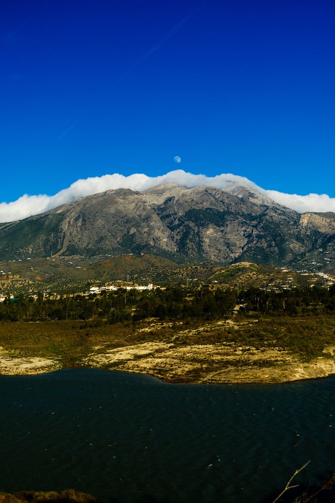 Moon Over the Silent Reservoir