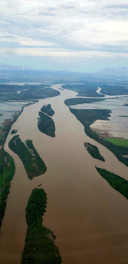 Wide river delta