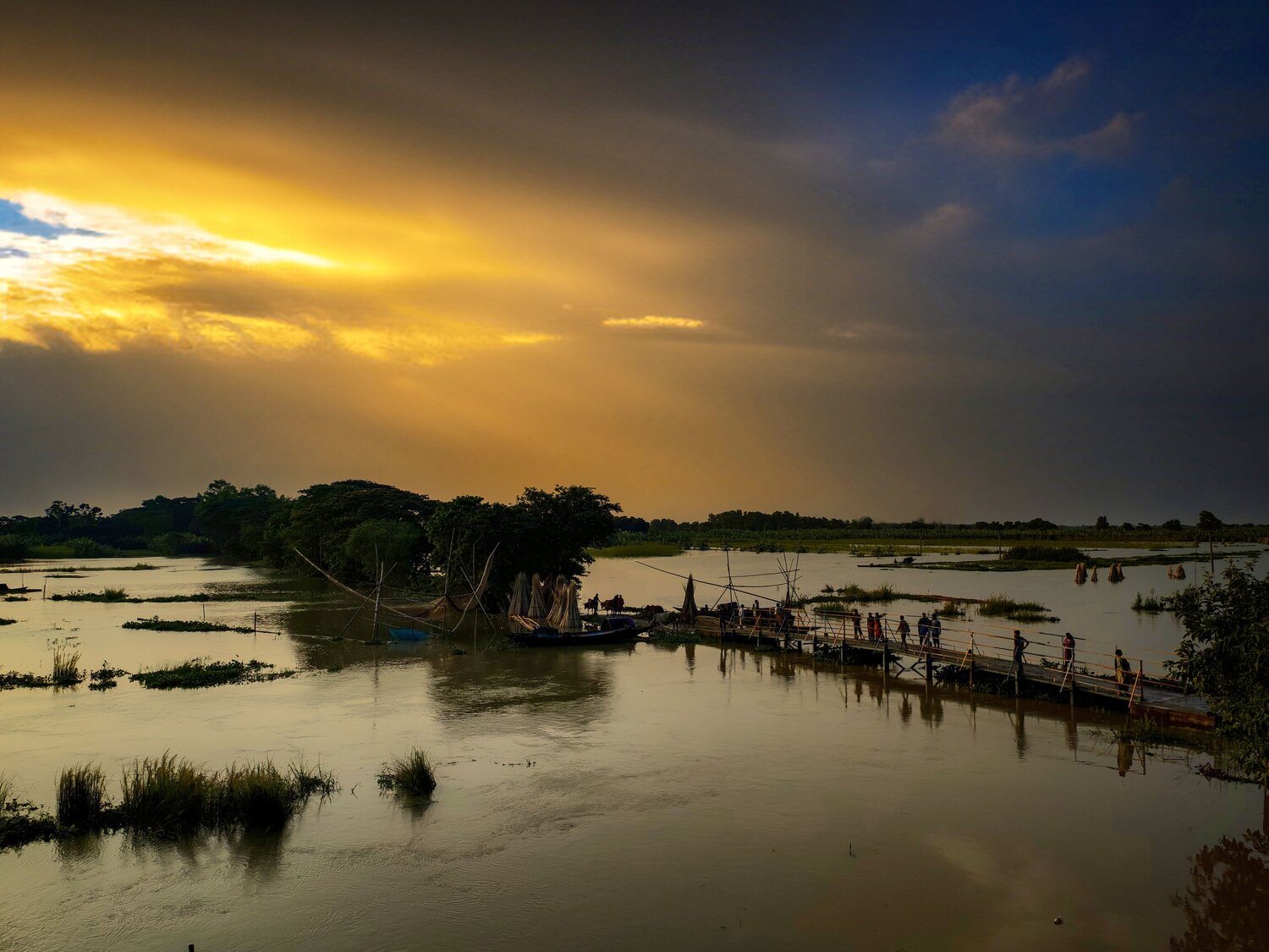Days in flood