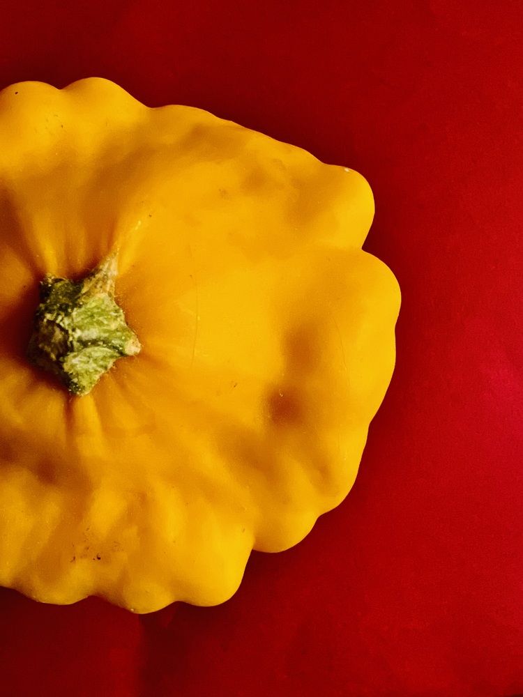 Яркая модель