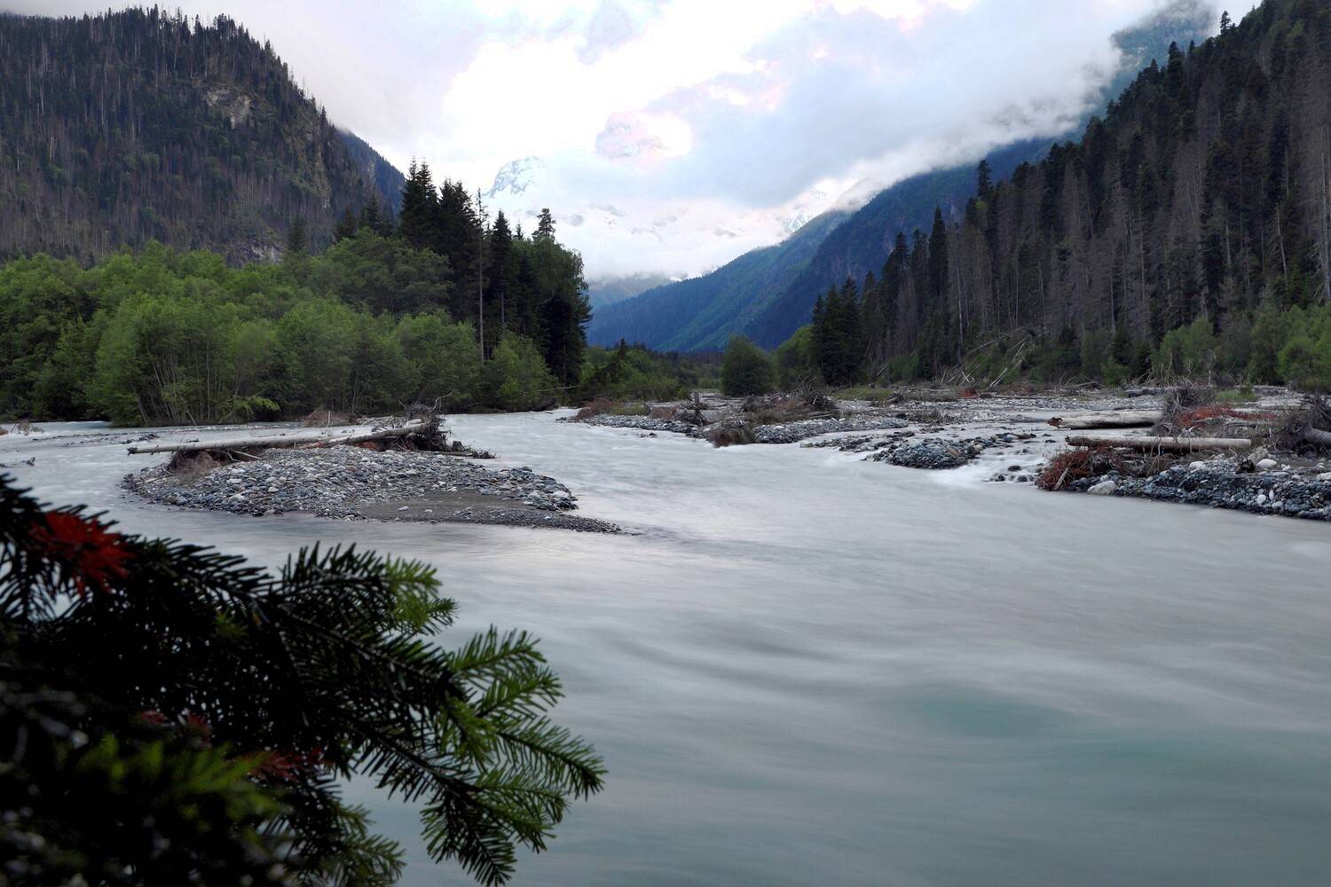 Вечерний вид на Домбай