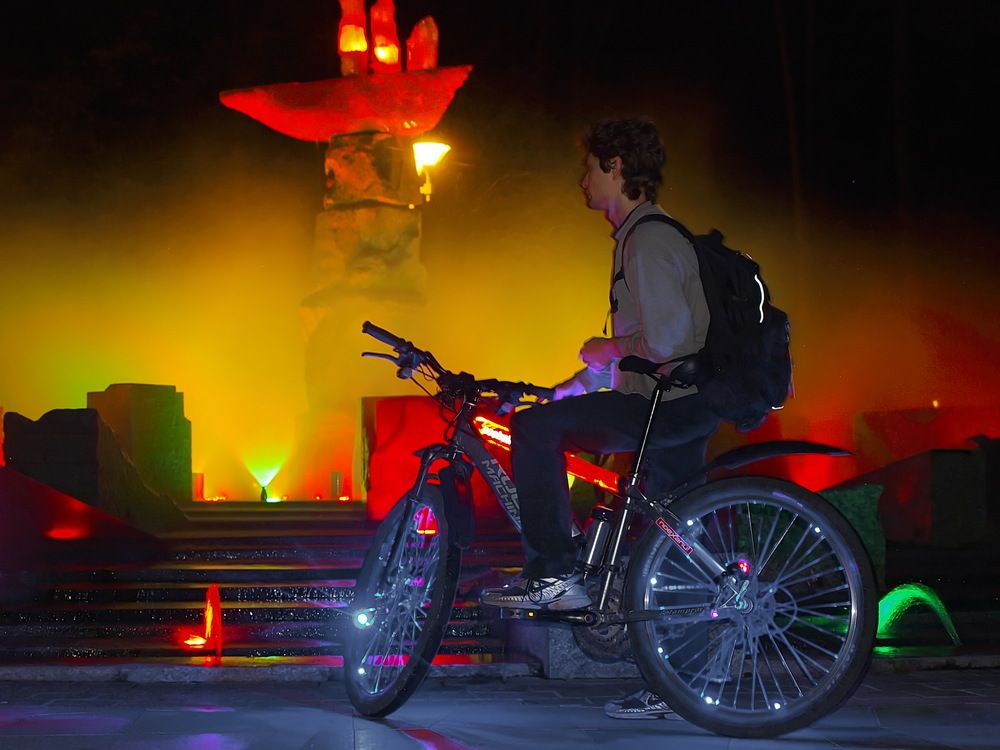 Фотография автора Игорь Чеботарёв