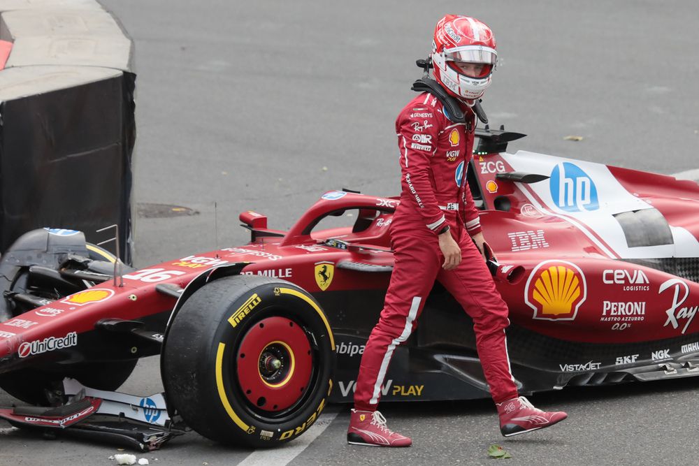 Тот самый поворот и опять...Феррари