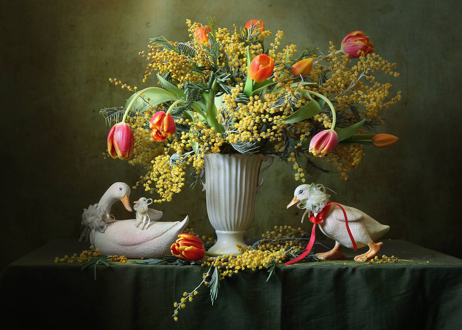 Мартовский праздничный натюрморт