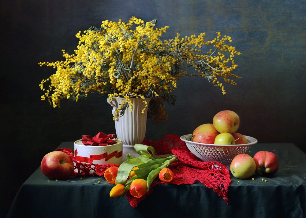 Весенне-праздничный натюрморт