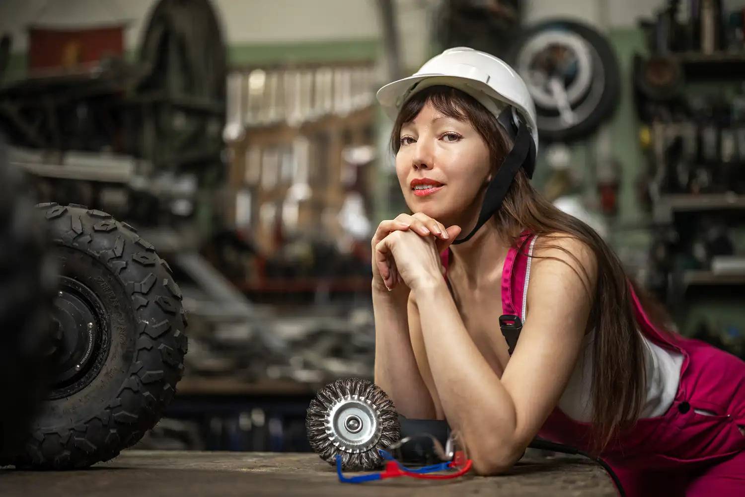 Перерыв на шлифовальном участке.