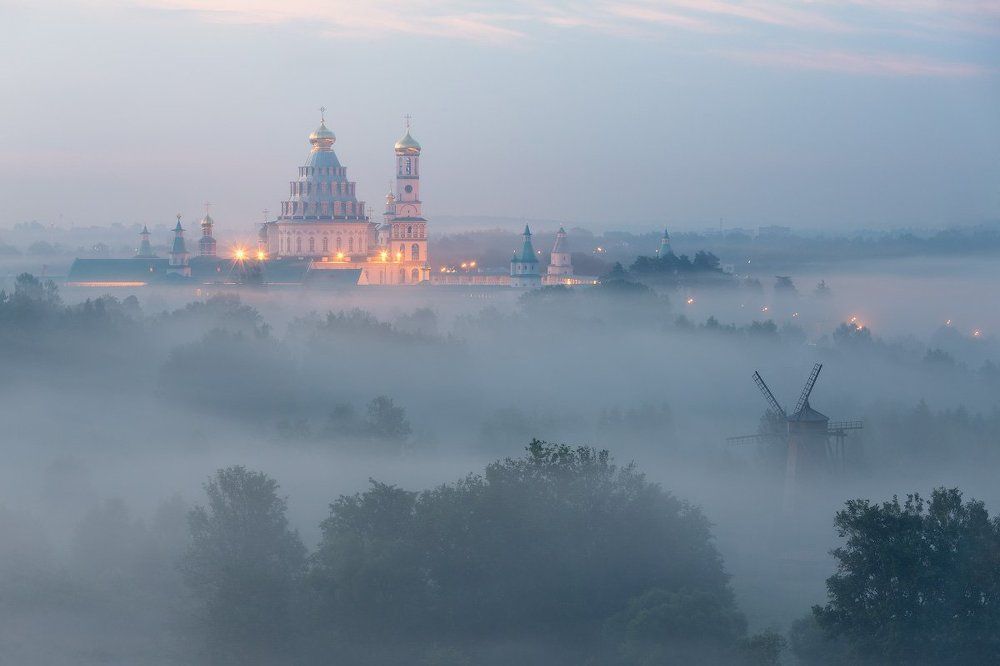 Три часа после полуночи