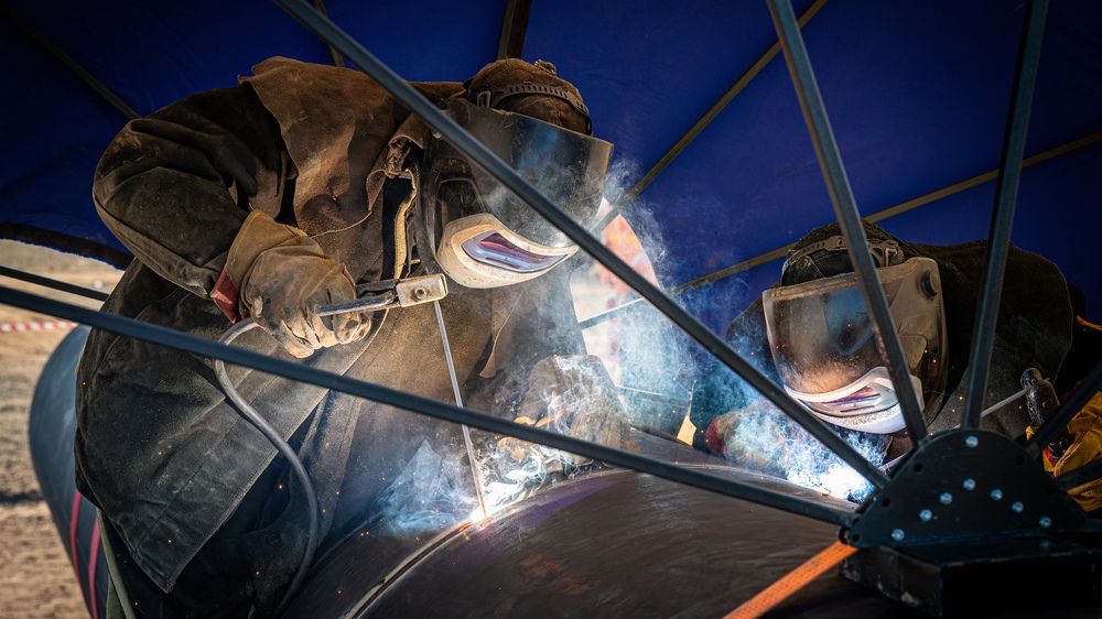 Под маской повседневности