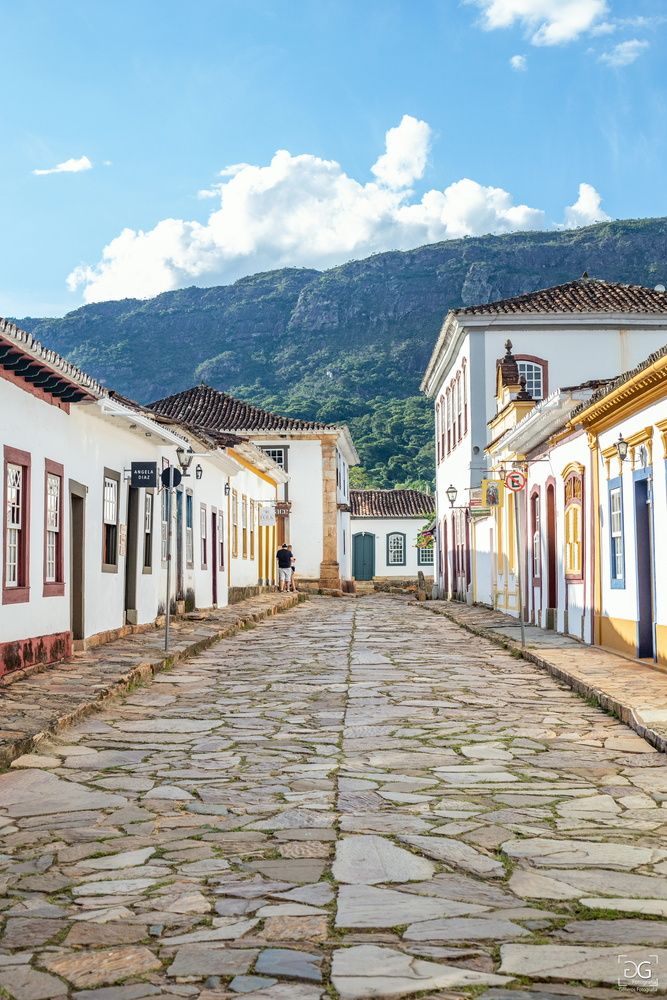 Between Time and Horizon