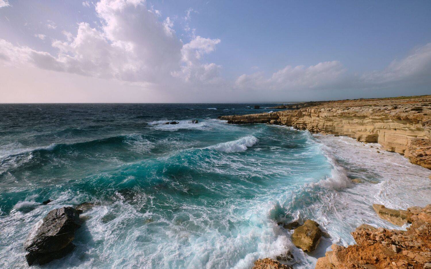 Море волнуется