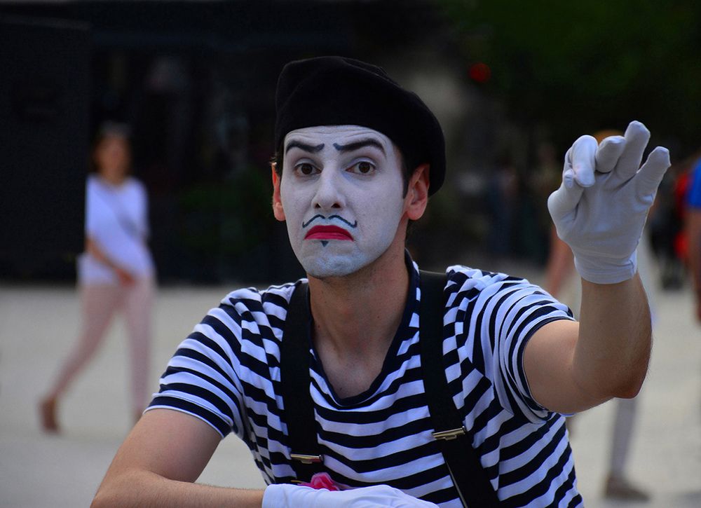 Street performers 11
