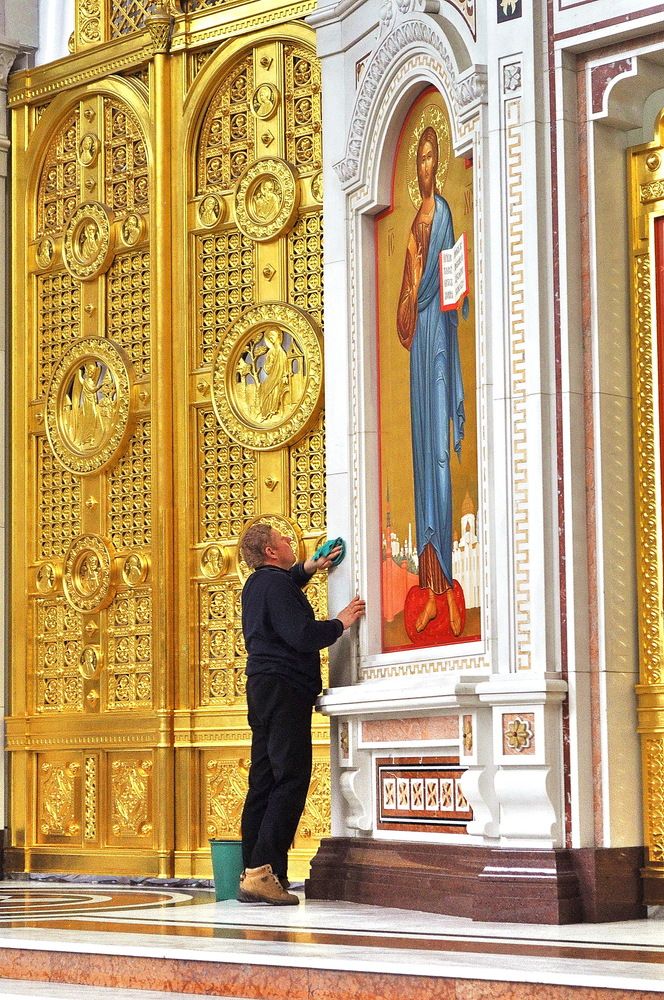 Будни храма. Послушание.