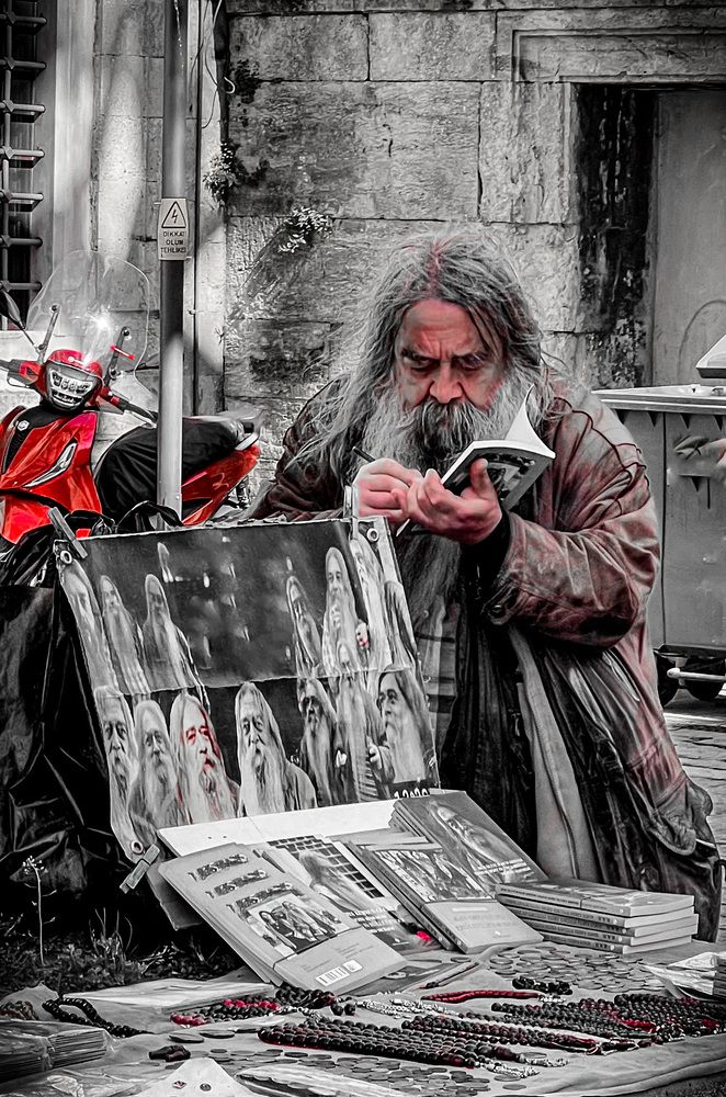 Photograph by Mustafa Akseli