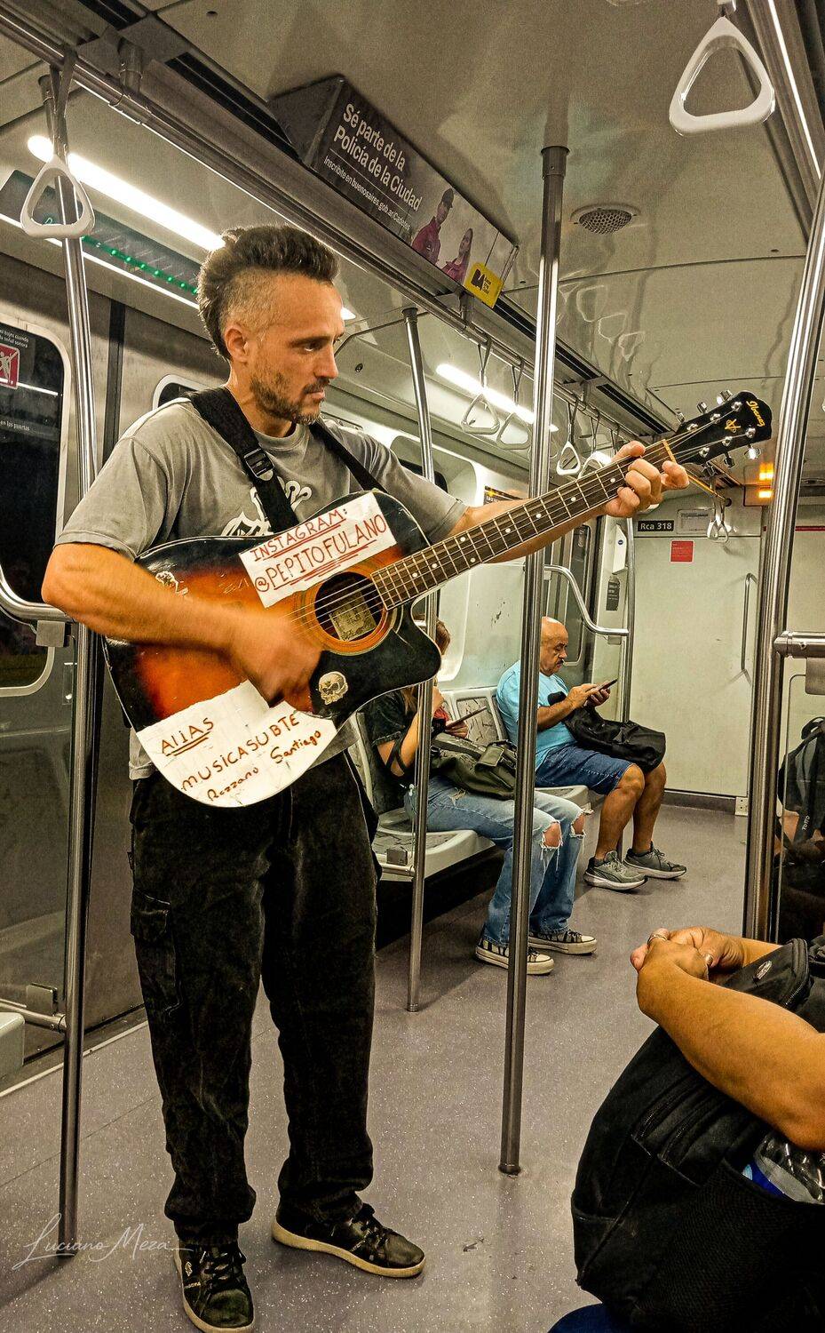 TRABAJANDO EN EL SUBTE