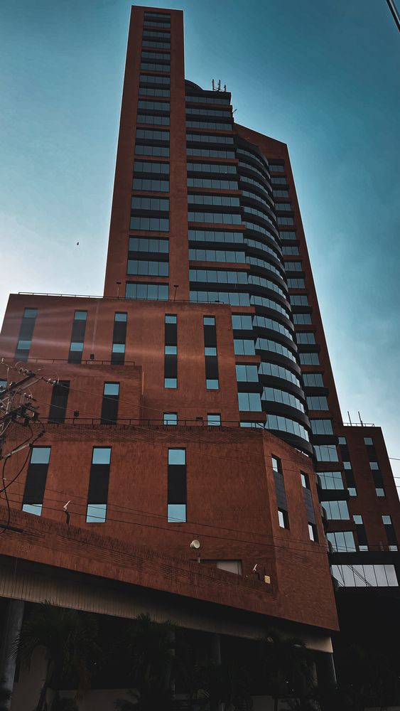 Lateral de la Torre Sindoni