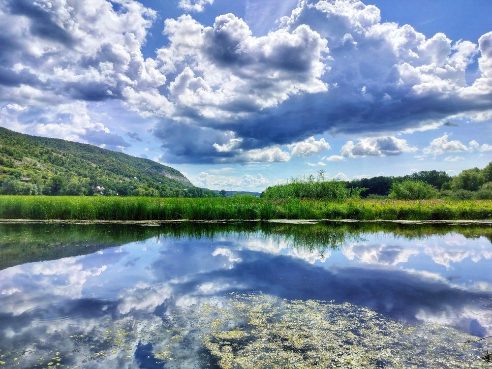 Между небом и водой