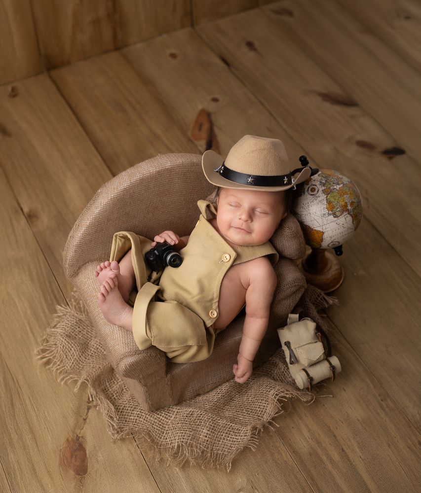 Little Explorer