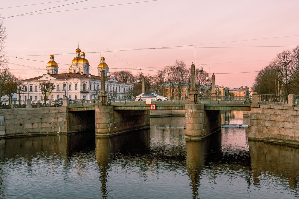 Никольский Собор и Пикалов мост. Закат.