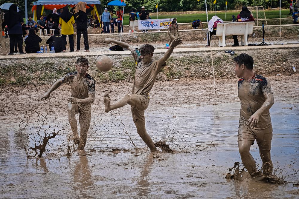 Mud War