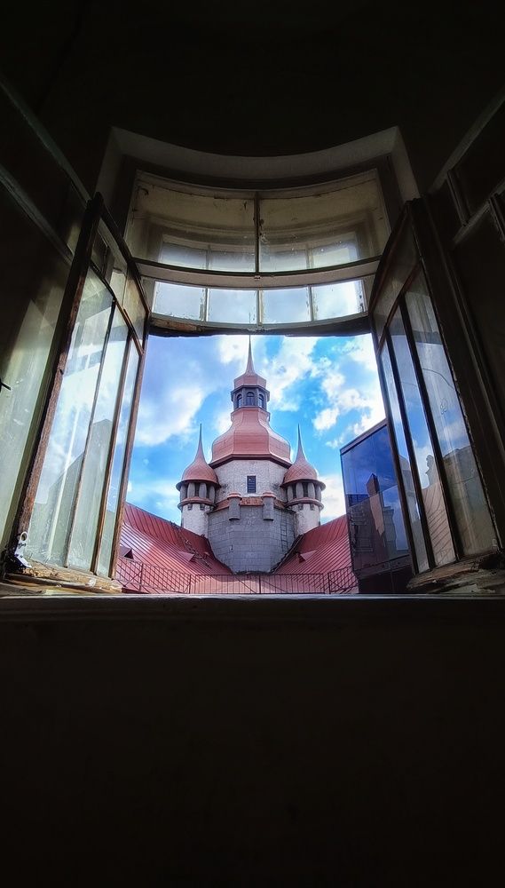 Photograph by Leanid Kulpo