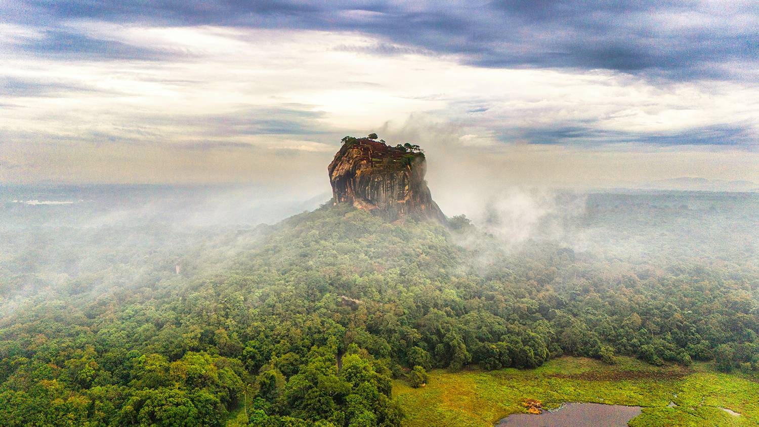 The Crown of Sri Lanka